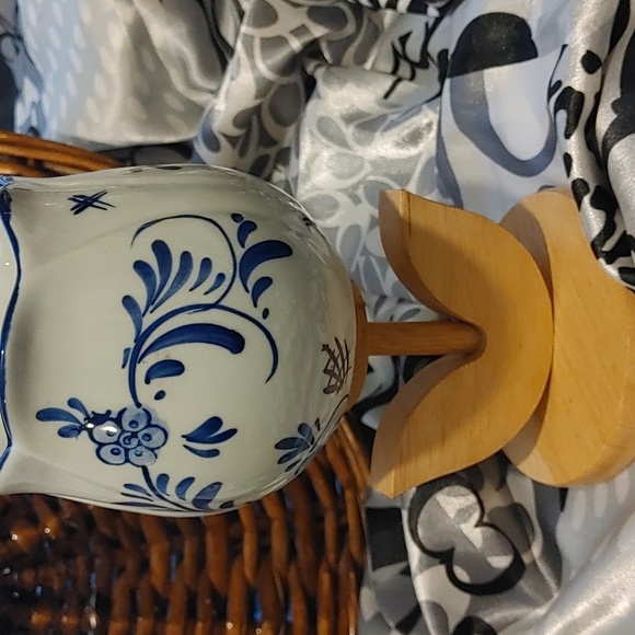 1 Delft Hand Painted Vase and Other - Picture 8 of 11